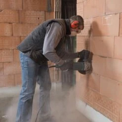 Powerplus POWP1030 Haakse Slijper - 2300W - 230mm -Gereedschapswinkel 05ec4a91b2d3f2975dea540b07b45345