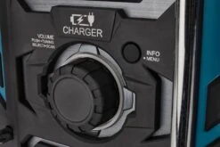 Makita DMR301 10,8-18V Li-Ion Accu Bouwradio - Bluetooth -dab+ - Werkt Op Netstroom & Accu -Gereedschapswinkel 6ba0ca0286bbdb5a021731dfd96803bc