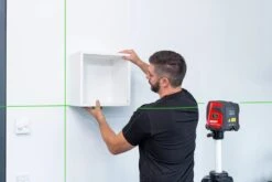 Sola Crossline P2 Kruislijnlaser In Koffer Met Wandhouder - Groen - 25m - 71013901 9 Sola Crossline P2 Kruislijnlaser In Koffer Met Wandhouder - Groen - 25m - 71013901 -Gereedschapswinkel 8b7b16d1a4540bba6e8731c79e6da759