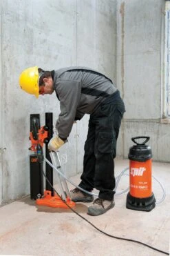 Spit SD160 Droog/Nat Diamantboormachine In Koffer - 1/2" En 1 1/4" 10 Spit SD160 Droog/Nat Diamantboormachine In Koffer - 1/2" En 1 1/4" -Gereedschapswinkel c5c29002a5916cad474c6edbf6e7c039